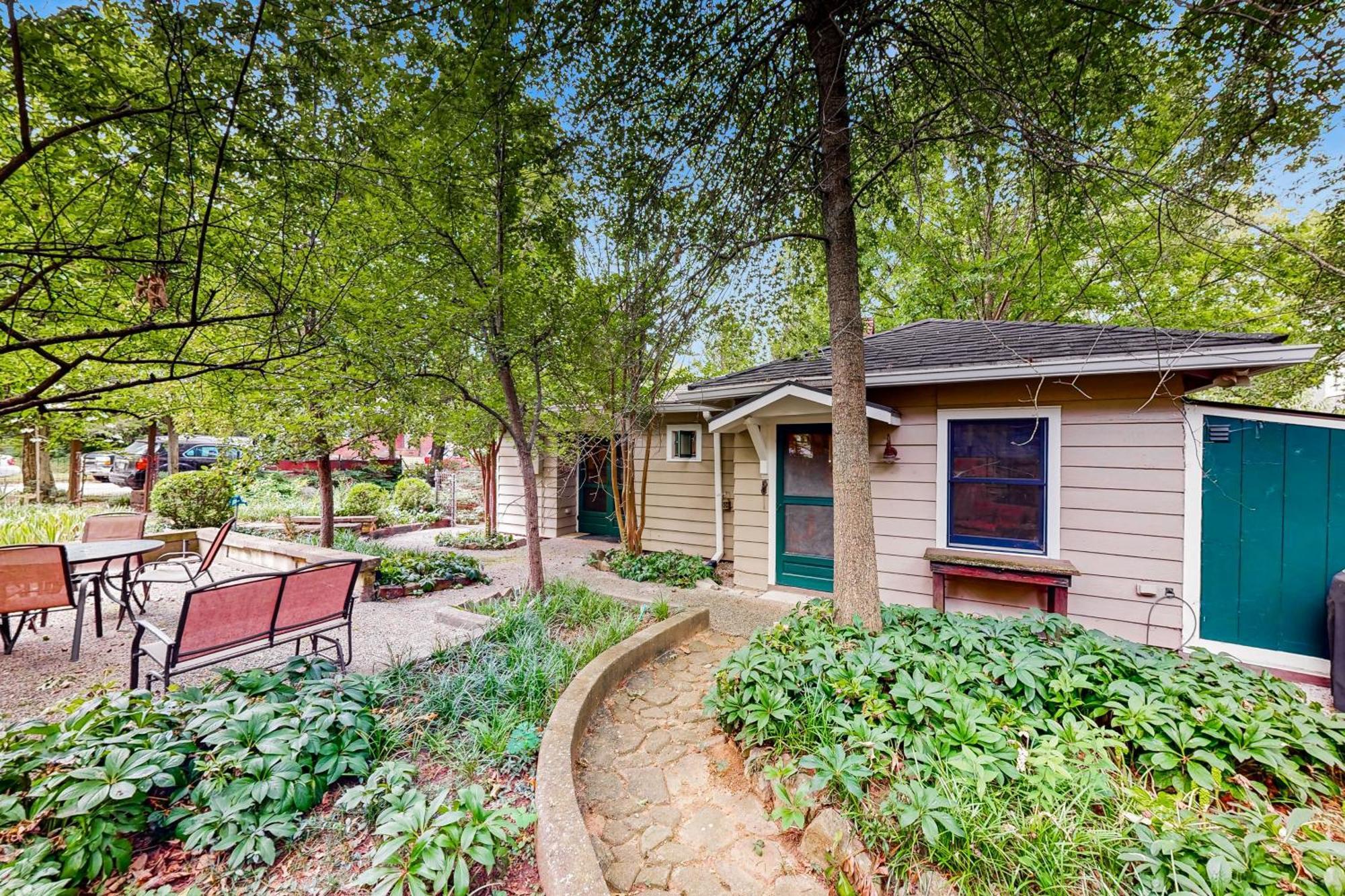 Little House Nashville - Guest House ภายนอก รูปภาพ